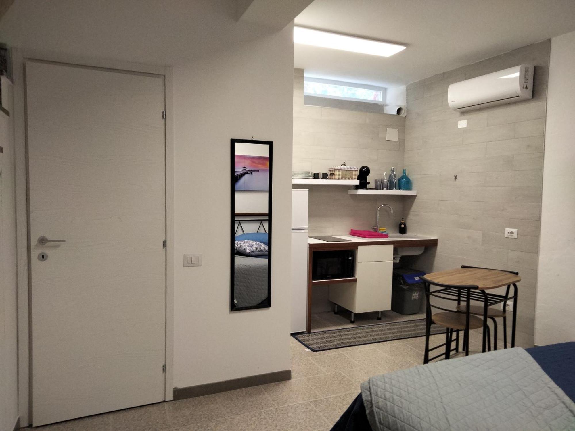 La Cantina Mini Appartamento Elmas Eksteriør billede